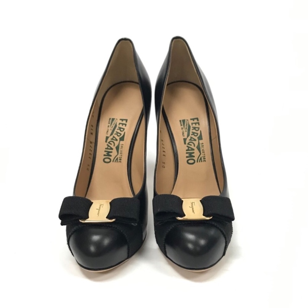 Salvatore Ferragamo RILLY C Pumps Size 8.5 NIB
